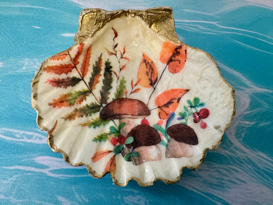 Shell Trinket Dish - Mushrooms